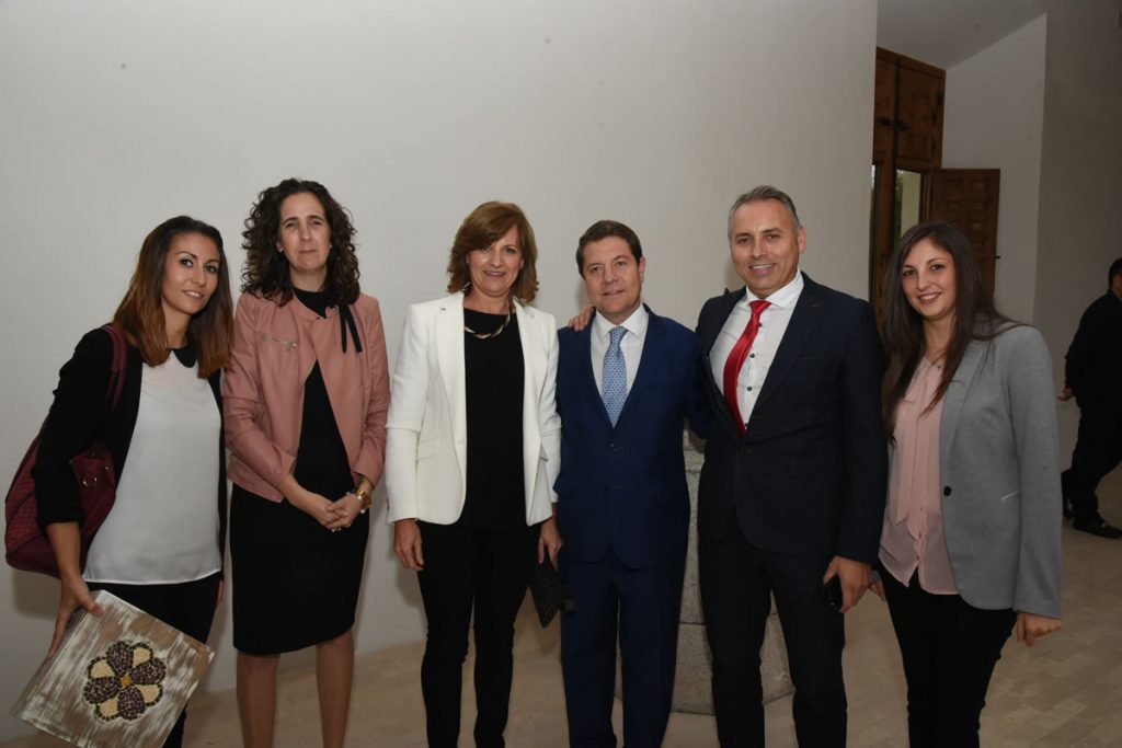 La Infanta Elena entrega el reconocimiento a Eticformmacion